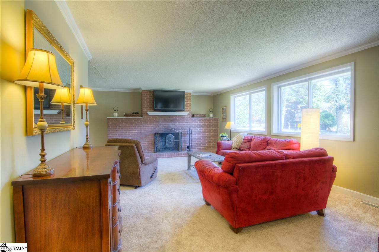 502 Richbourg Road Greenville, SC 29615 - Photo 5 of 26 Gallery Image 5