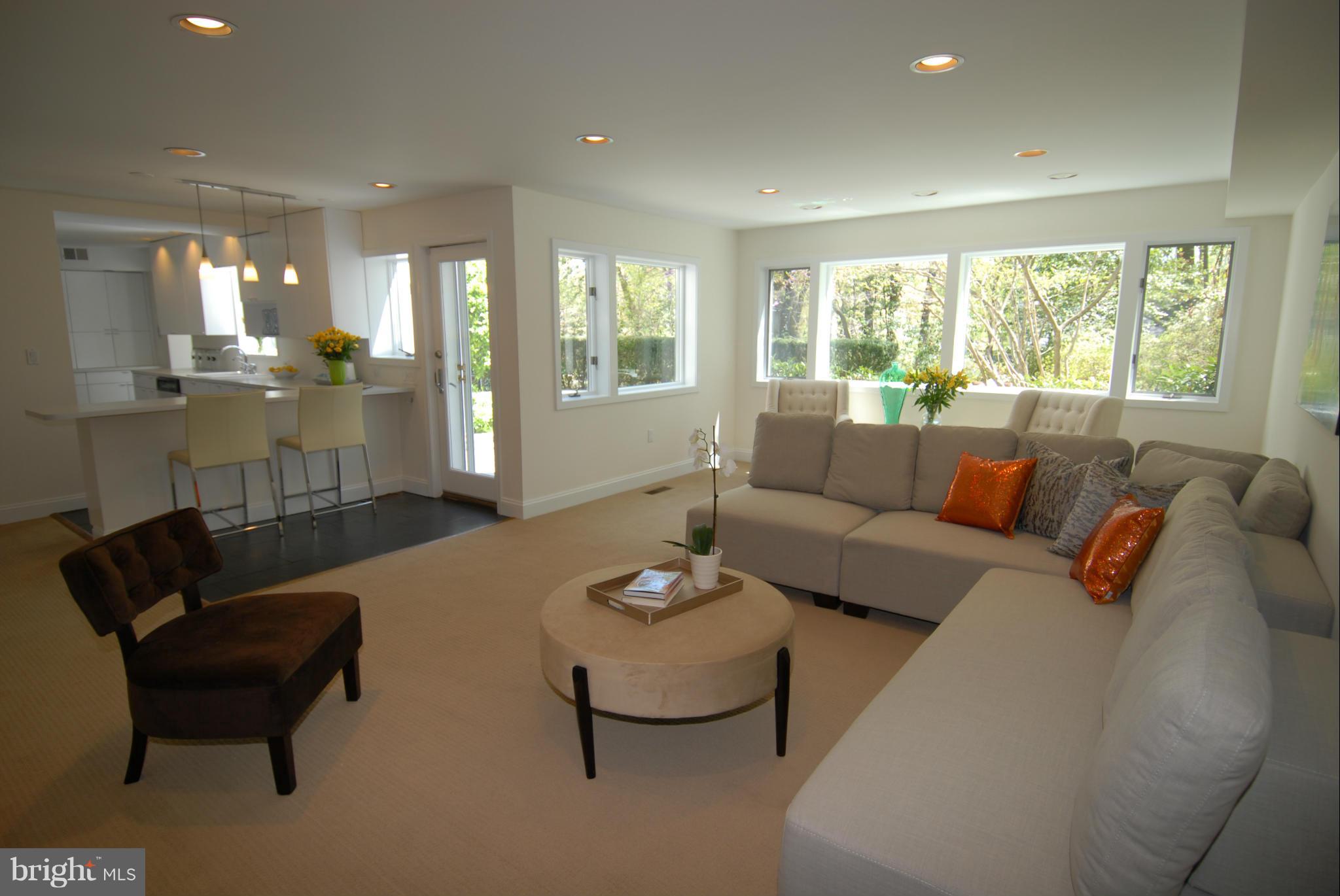 6400 Dahlonega Road Bethesda, MD 20816 - Photo 13 of 27 Family Room