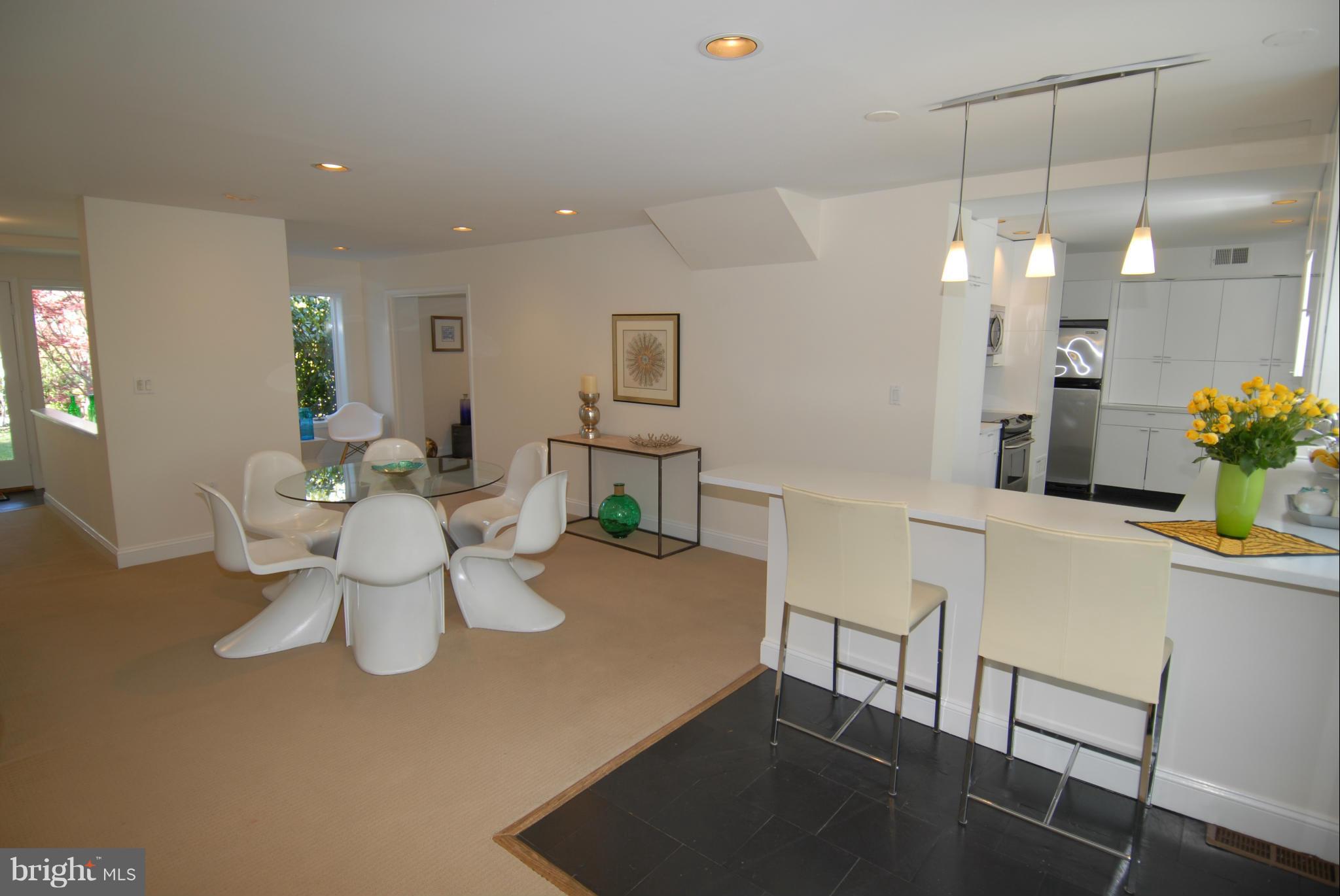 6400 Dahlonega Road Bethesda, MD 20816 - Photo 15 of 27 Family Room