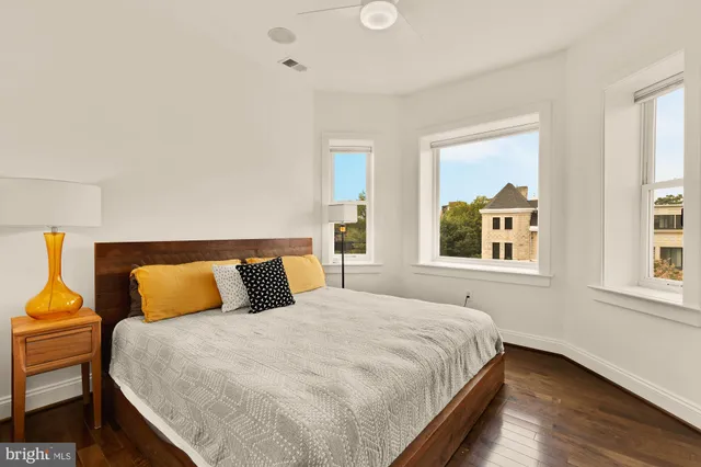 $699,999 | 1249 Kenyon Street Northwest, Unit 4, Washington, DC 20010