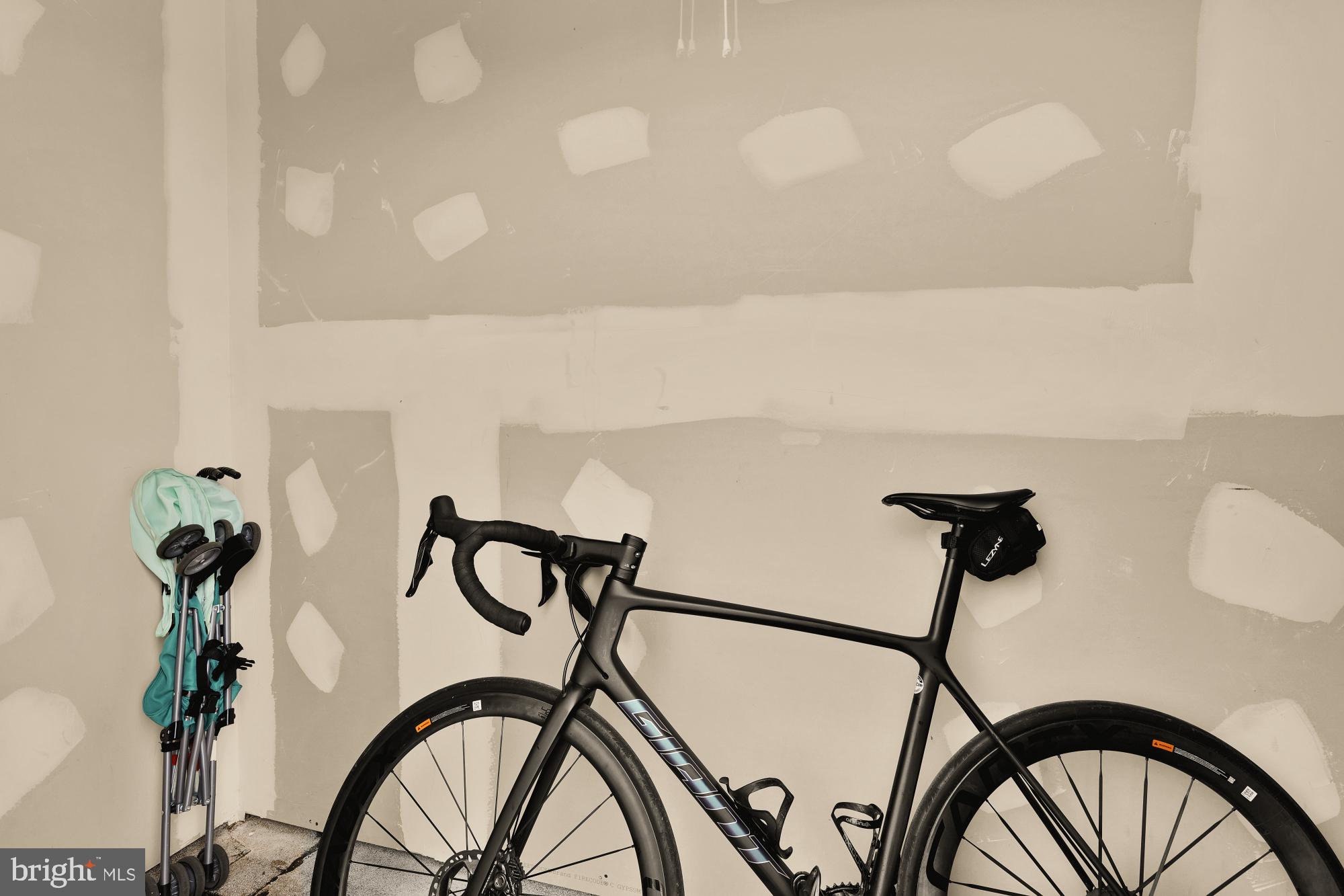 1249 Kenyon Street Northwest, Unit 4 Washington, DC 20010 - Photo 26 of 30 a view of an entryway