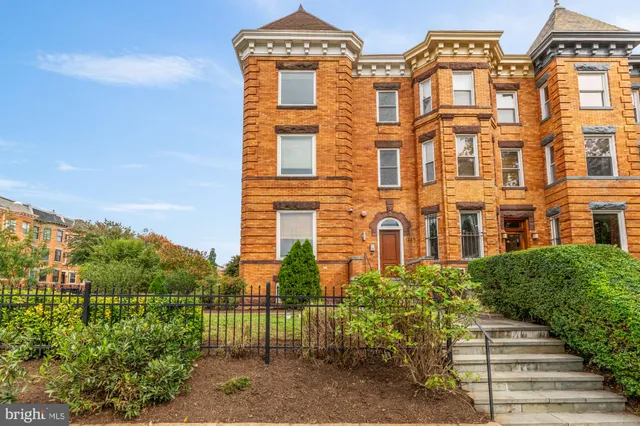 $699,999 | 1249 Kenyon Street Northwest, Unit 4, Washington, DC 20010