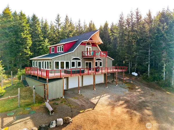 $925,000 | 83 Octopus Court, Quilcene, WA 98376