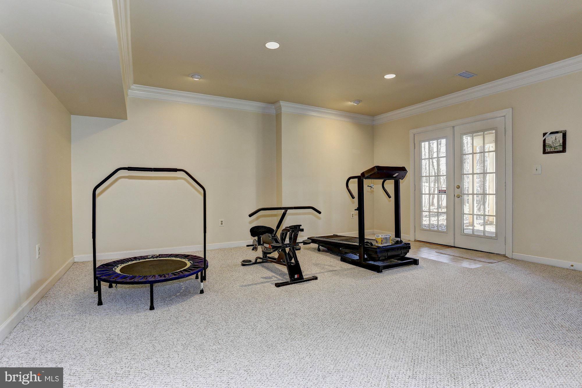 2620 Gold Mine Road Brookeville, MD 20833 - Photo 16 of 30 Interior (General)