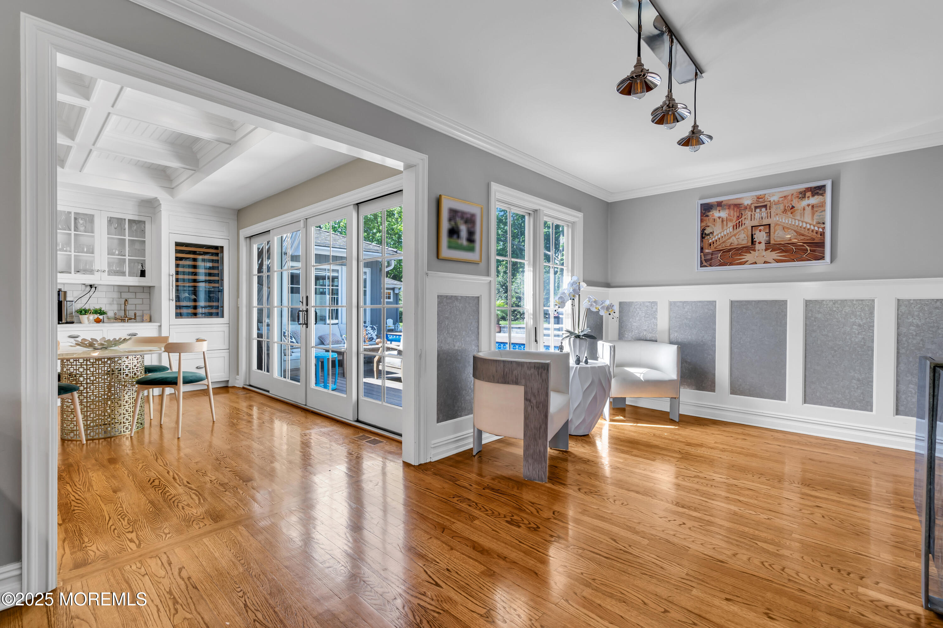 91 Ridge Road Rumson, NJ 07760 - Photo 17 of 80 a living room with furniture and a wooden floor