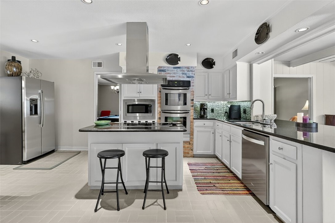 433 Pasadena Place Corpus Christi, TX 78411 - Photo 16 of 40