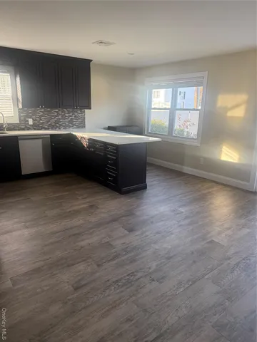 $4,200 | 75 Lenox Avenue, Unit A, Westbury, NY 11590