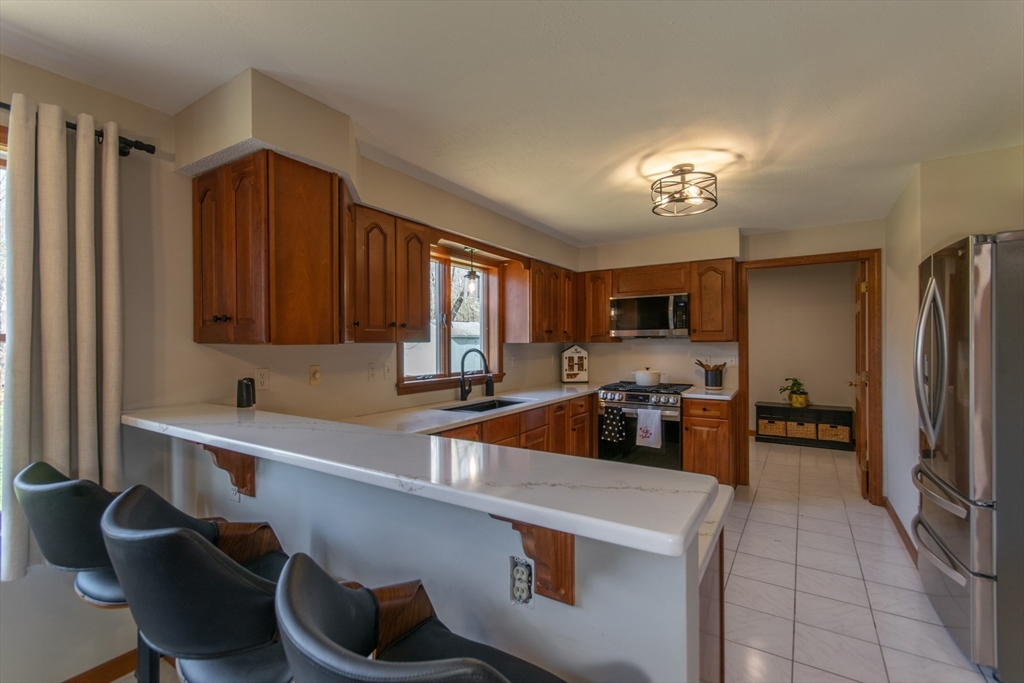 47 Apple Ridge Road West Springfield, MA 01089 - Photo 10 of 29 Gallery Image 10