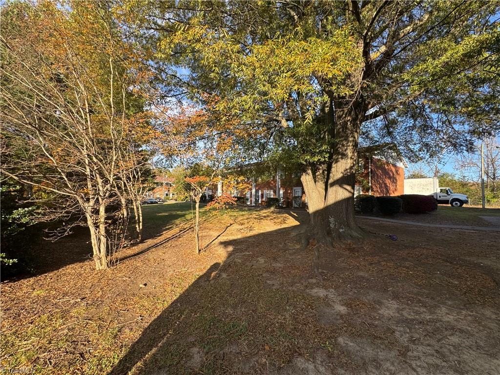 1303 West Meadowview Road, Unit G Greensboro, NC 27403 - Photo 18 of 20