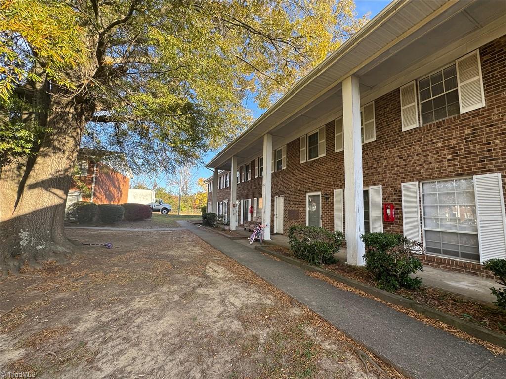 1303 West Meadowview Road, Unit G Greensboro, NC 27403 - Photo 20 of 20