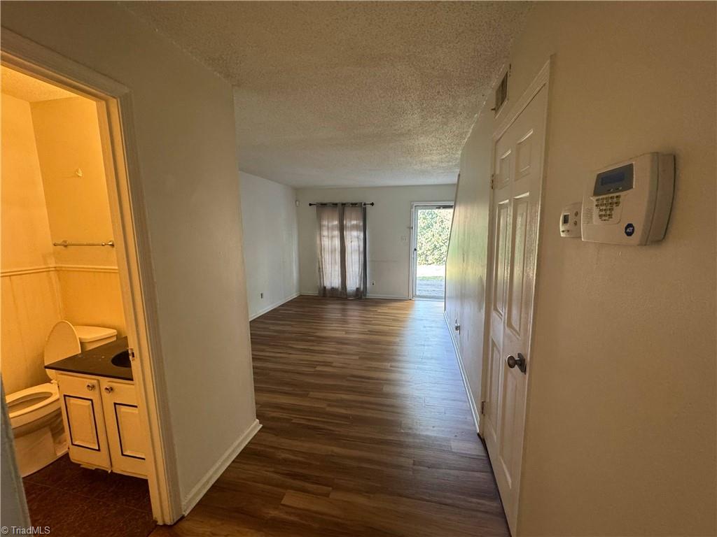 1303 West Meadowview Road, Unit G Greensboro, NC 27403 - Photo 3 of 20