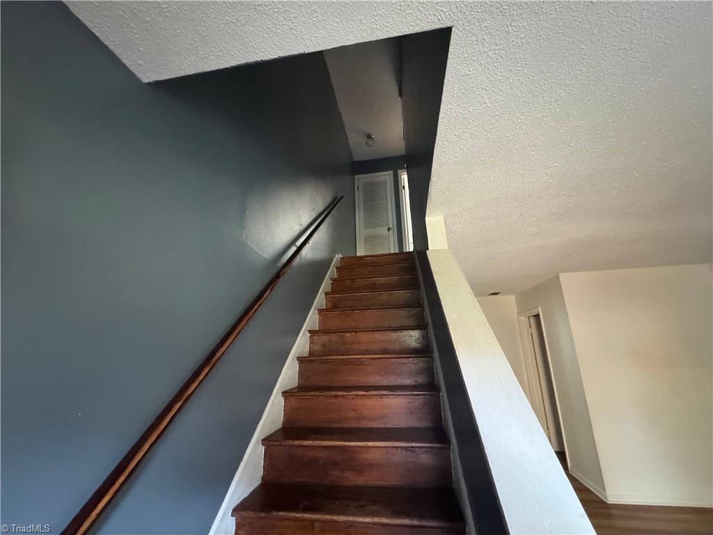 1303 West Meadowview Road, Unit G Greensboro, NC 27403 - Photo 6 of 20