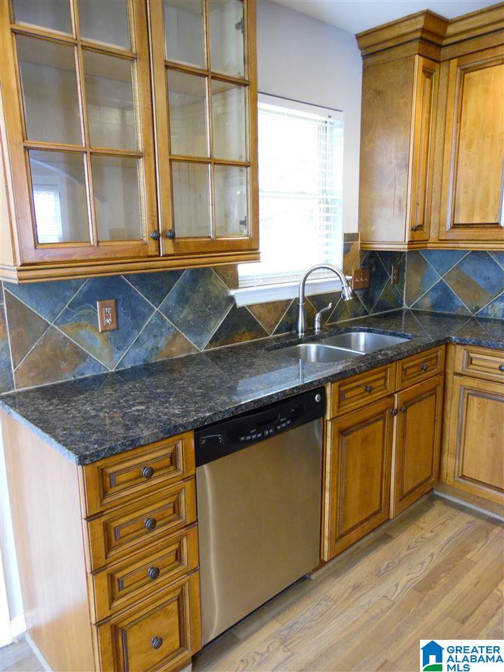 1324 Cresthill Road Birmingham, AL 35213 - Photo 10 of 41
