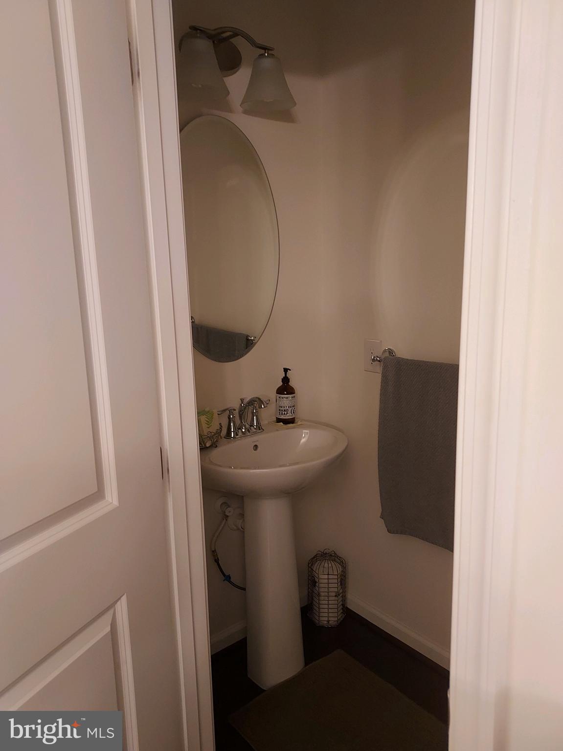 50 Heals Farm Road Burlington, NJ 08016 - Photo 5 of 16 Powder Room