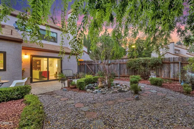 $819,000 | 210 East Walnut Avenue, Unit J, Monrovia, CA 91016