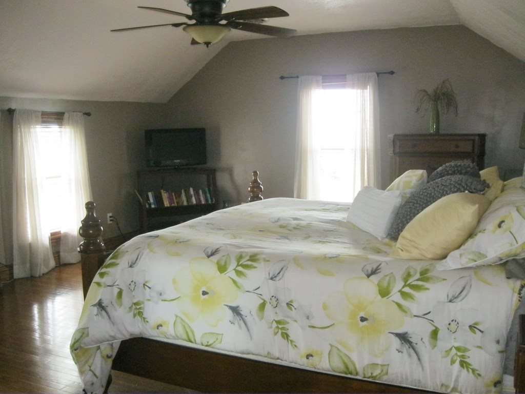 8386 South Summerton Road Shepherd, MI 48883 - Photo 9 of 10 1808009-8.JPG