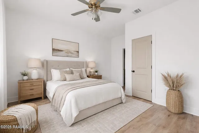 $1,895 | 121 Mayberry Grv Street, Youngsville, LA 70592