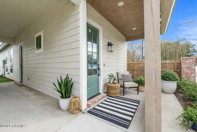 $1,895 | 121 Mayberry Grv Street, Youngsville, LA 70592