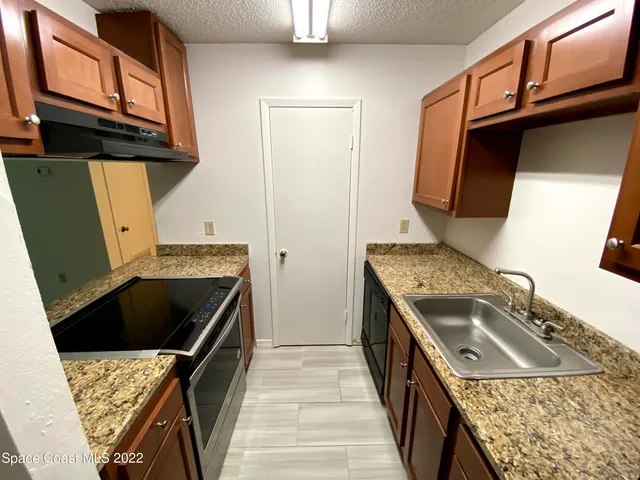 $1,300 | 225 South Tropical Trail, Unit 913, Merritt Island, FL 32952
