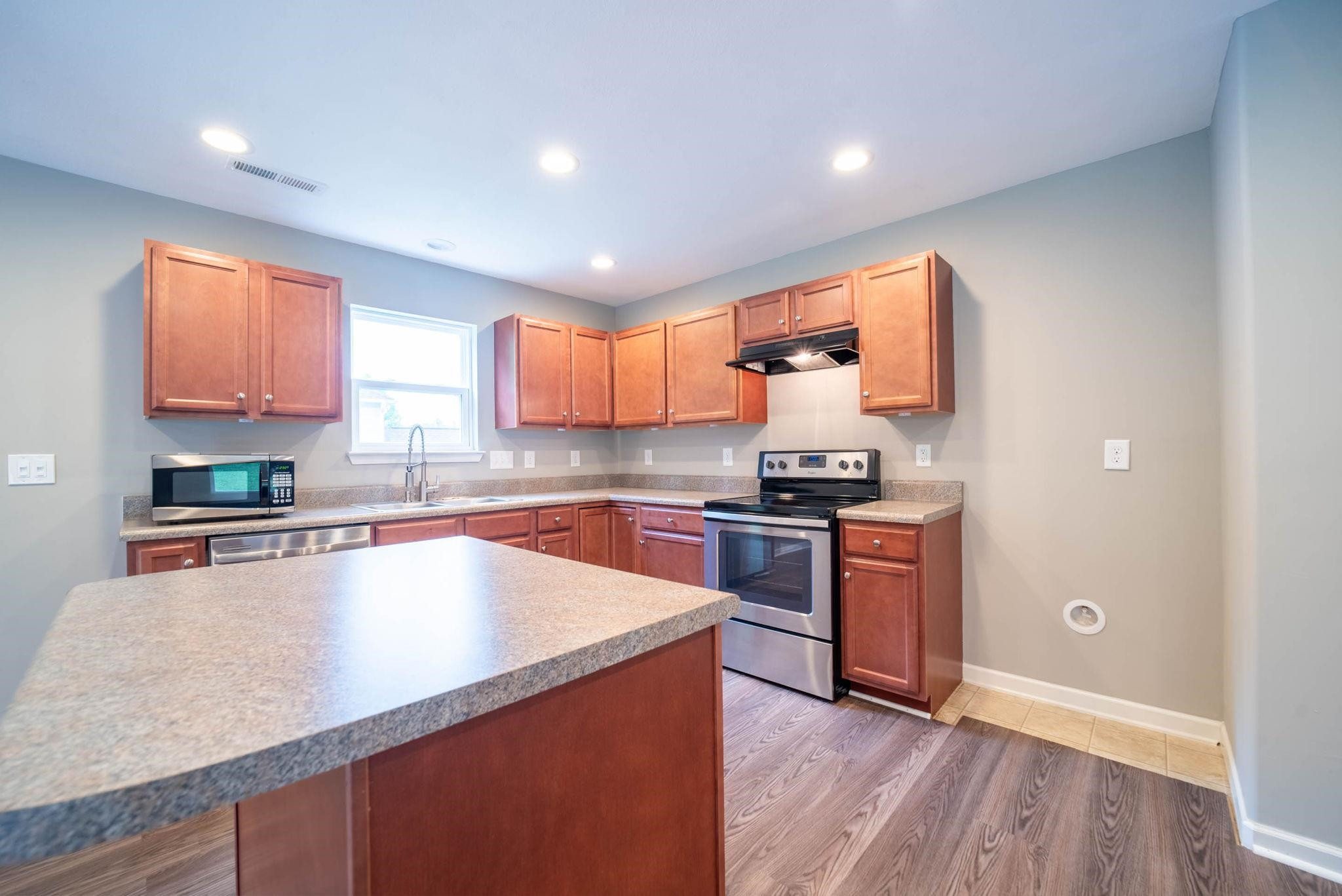 201 West Waycliff Road Henderson, NC 27537 - Photo 15 of 41 Photo 15