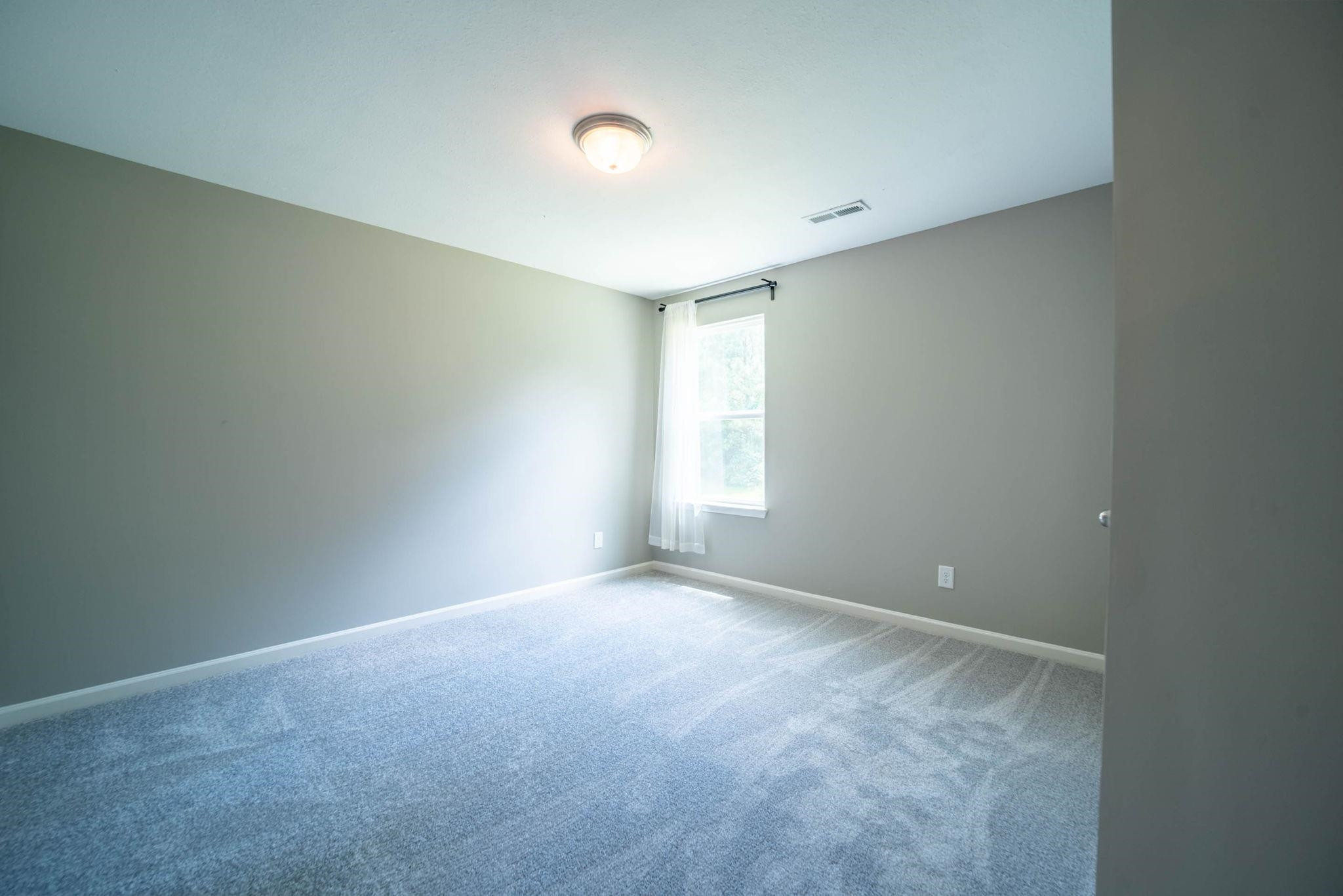 201 West Waycliff Road Henderson, NC 27537 - Photo 37 of 41 Photo 37