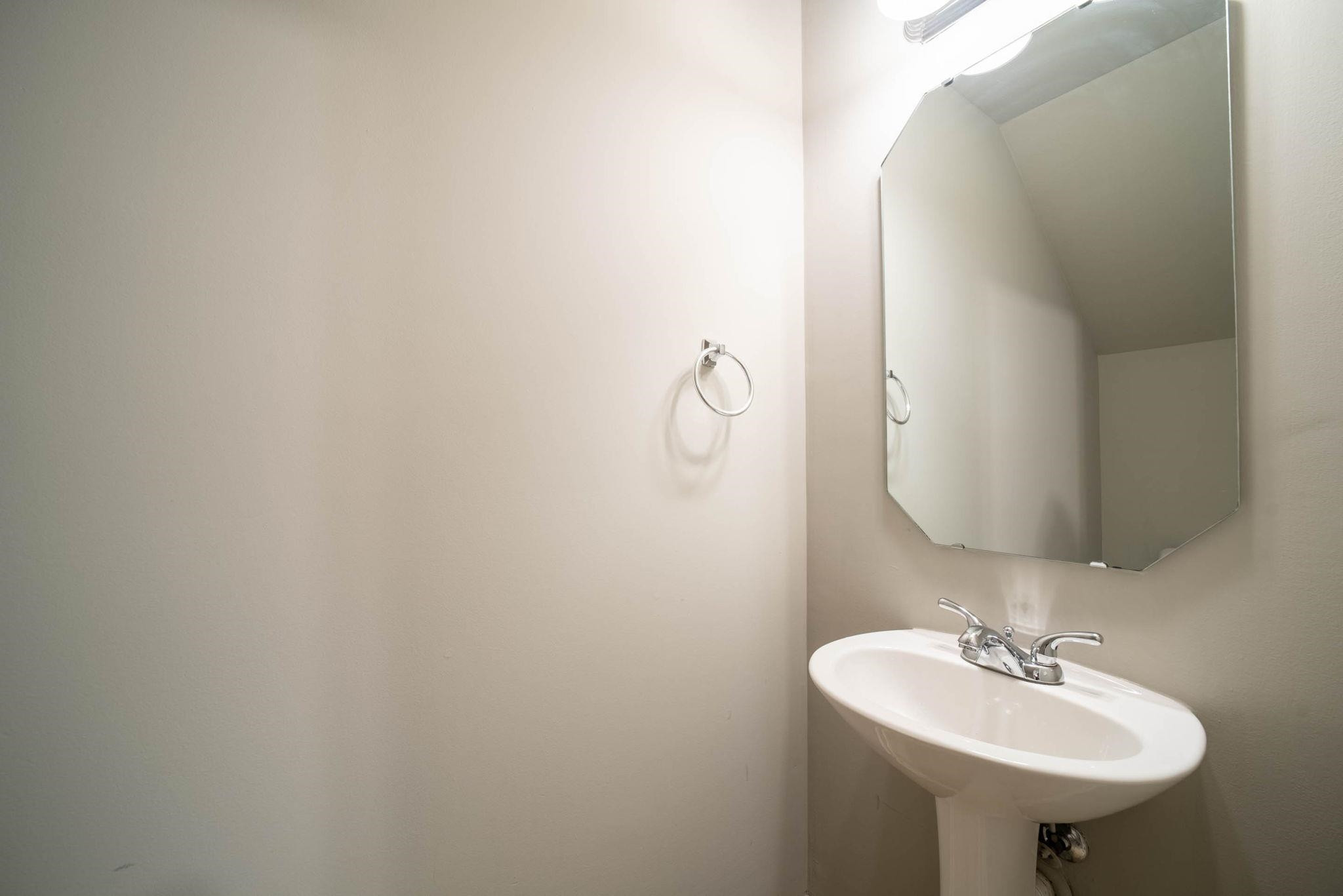 201 West Waycliff Road Henderson, NC 27537 - Photo 7 of 41 Photo 7