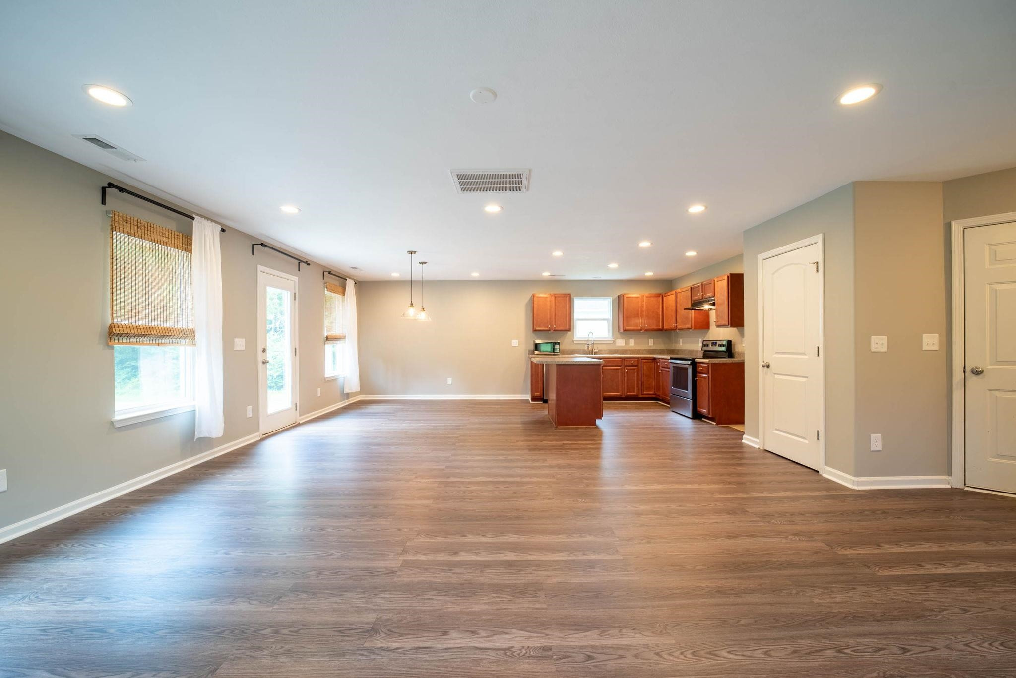 201 West Waycliff Road Henderson, NC 27537 - Photo 10 of 41 Photo 10