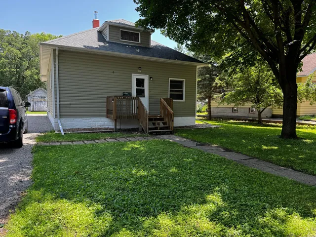 $99,900 | 226 North Central Avenue, Truman, MN 56088