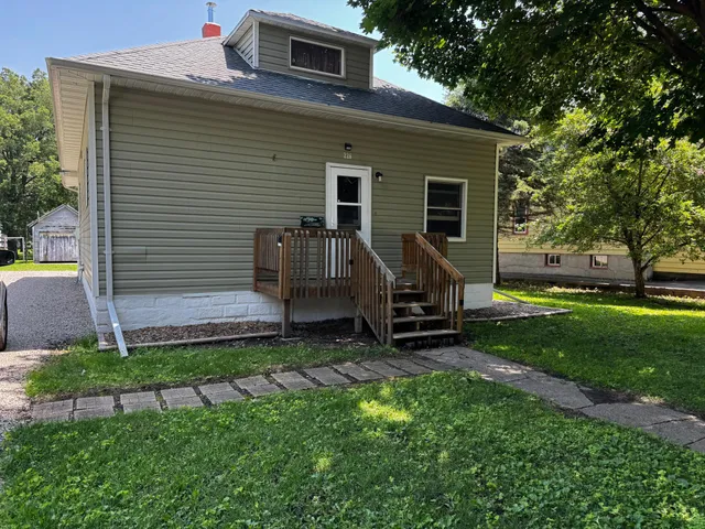 $99,900 | 226 North Central Avenue, Truman, MN 56088