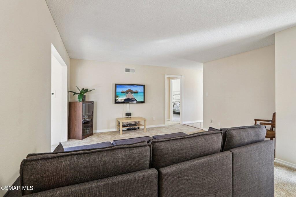 12745 Muscatine Street Pacoima, CA 91331 - Photo 12 of 32