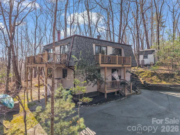 $364,500 | 177 Tsisqua Circle, Brevard, NC 28712