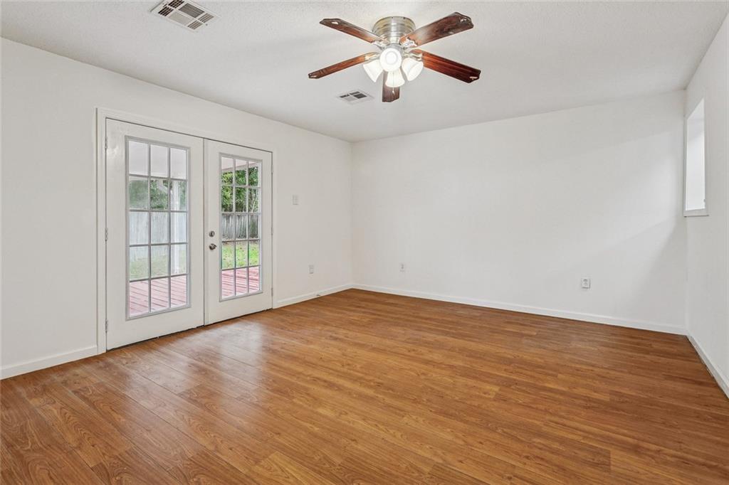 2872 Slidell Avenue Slidell, LA 70458 - Photo 8 of 11