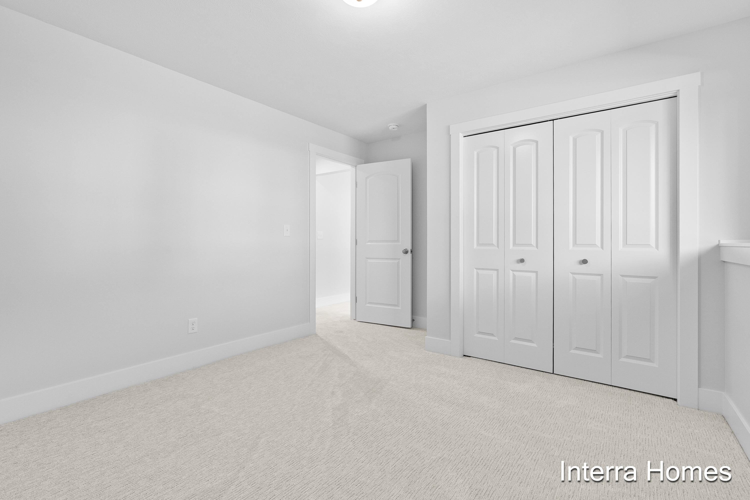 327 Round Hill Road Kalamazoo, MI 49009 - Photo 24 of 29 Round Hill Rd 327 Kalamazoo 49009-24