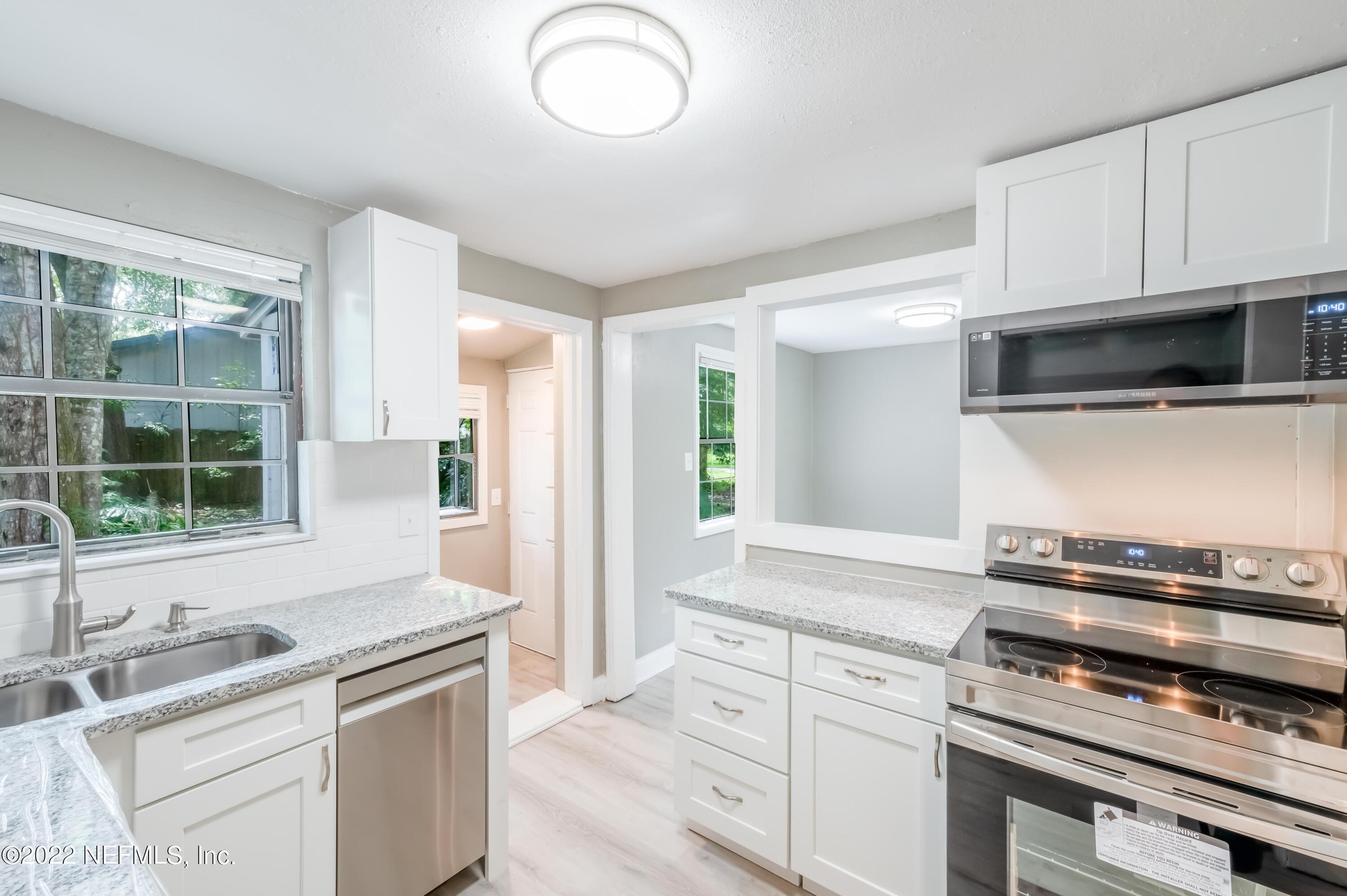 7832 Newton Road Jacksonville, FL 32216 - Photo 19 of 29 2022_09_01 7832 Newton Rd-058-kitchen