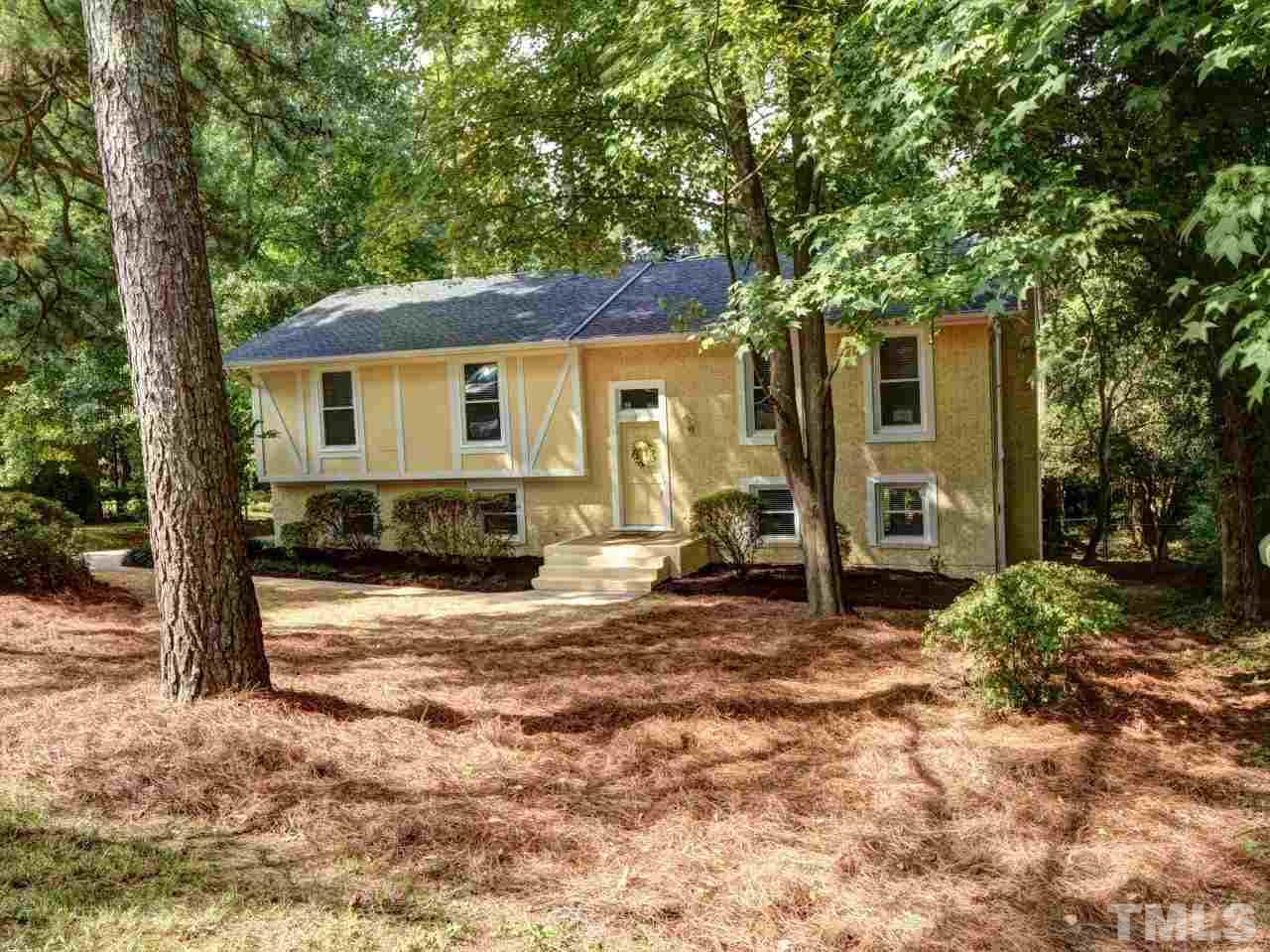 1517 Shelley Road Raleigh, NC 27612 - Photo 2 of 25 Gallery Image 2