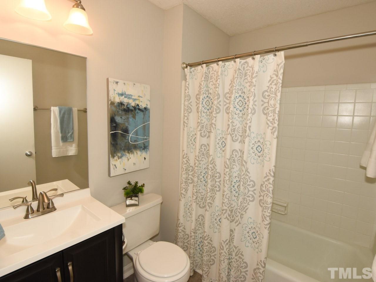 1517 Shelley Road Raleigh, NC 27612 - Photo 13 of 25 Gallery Image 13