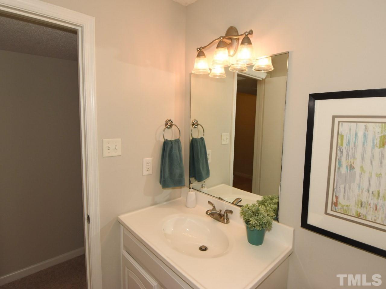 1517 Shelley Road Raleigh, NC 27612 - Photo 15 of 25 Gallery Image 15