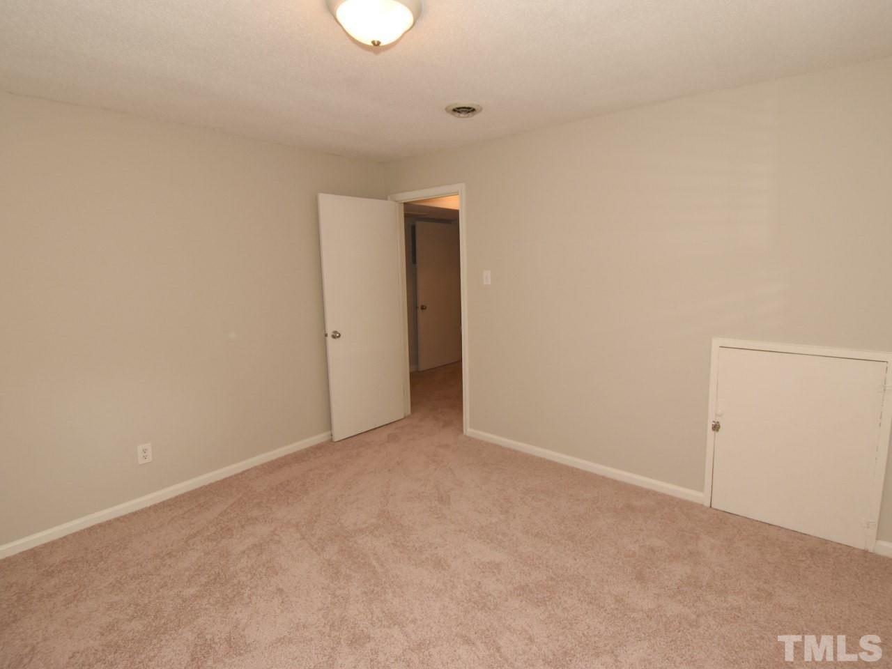 1517 Shelley Road Raleigh, NC 27612 - Photo 16 of 25 Gallery Image 16