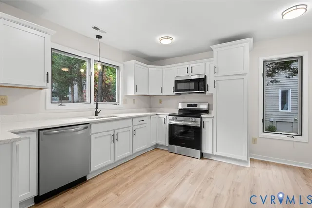 $369,950 | 12916 Copperas Lane, Henrico, VA 23233