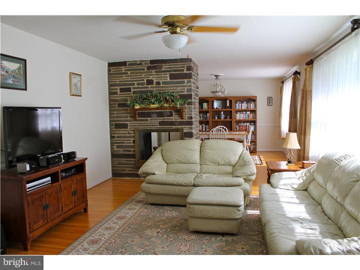 802 Ridge Lane Media, PA 19063 - Photo 3 of 25 Great Room