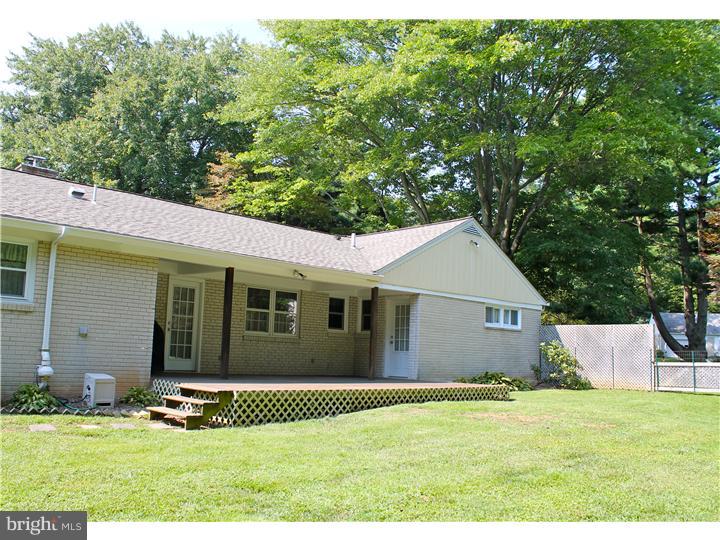 802 Ridge Lane Media, PA 19063 - Photo 22 of 25 Exterior Back