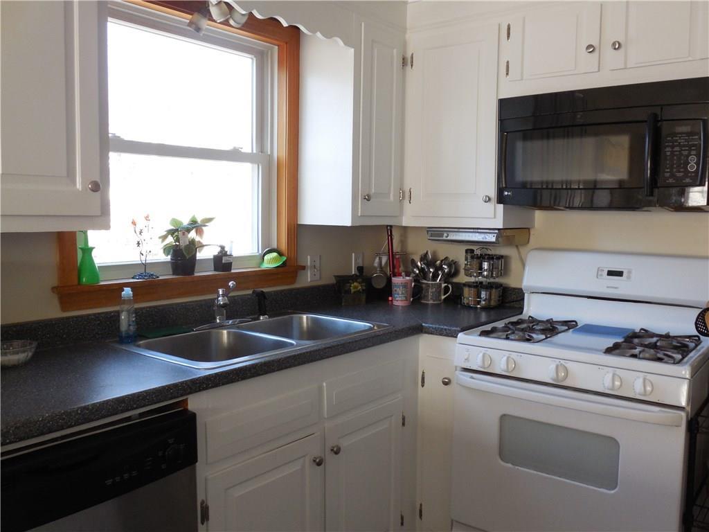 12 Deacon Road Yarmouth, ME 04096 - Photo 4 of 19 Photo
