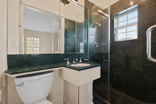 $1,200,000 | 24 Lyme Street, Old Lyme, CT 06371