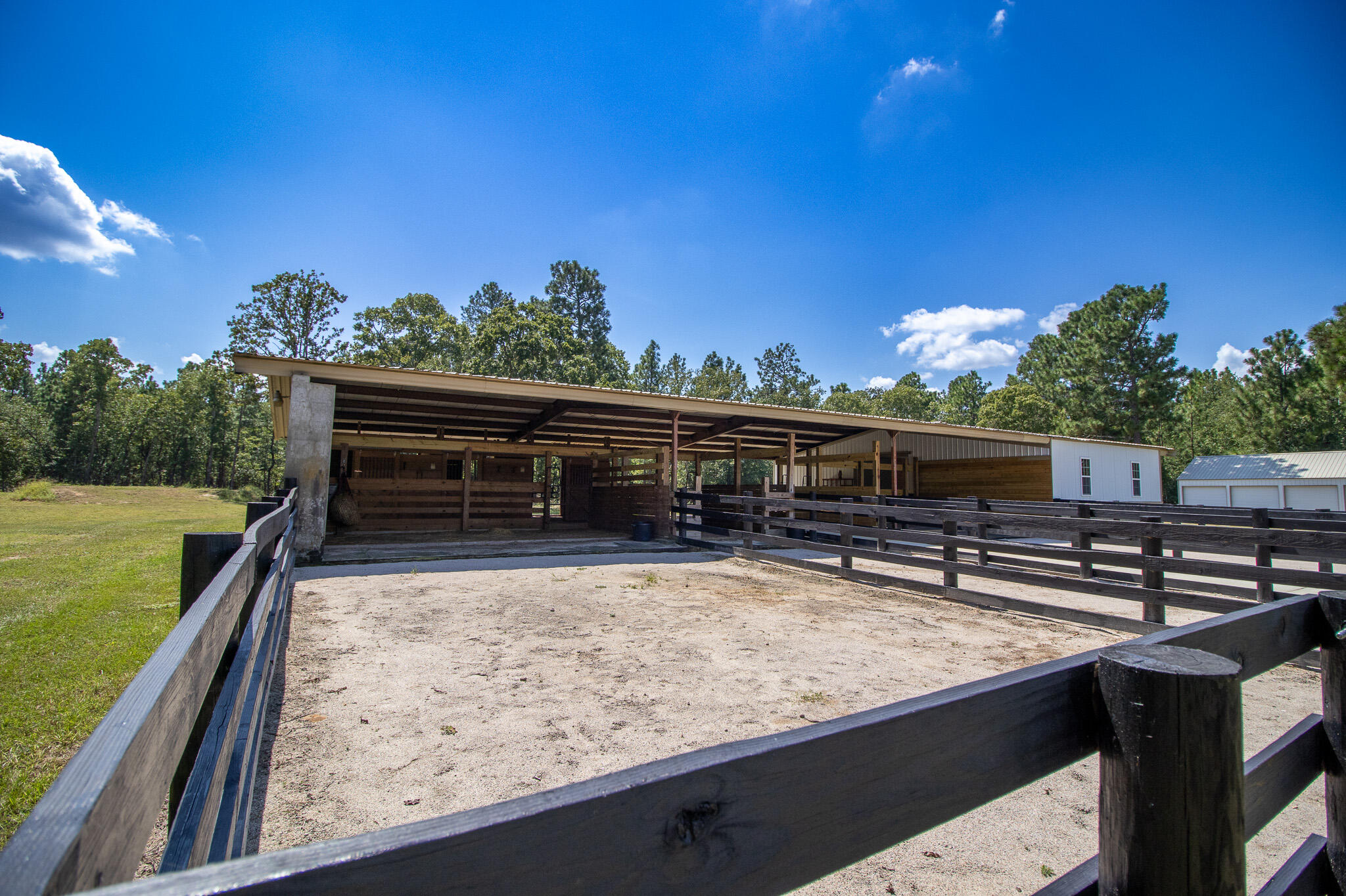571 Oak Ridge Club Road Windsor, SC 29856 - Photo 7 of 107
