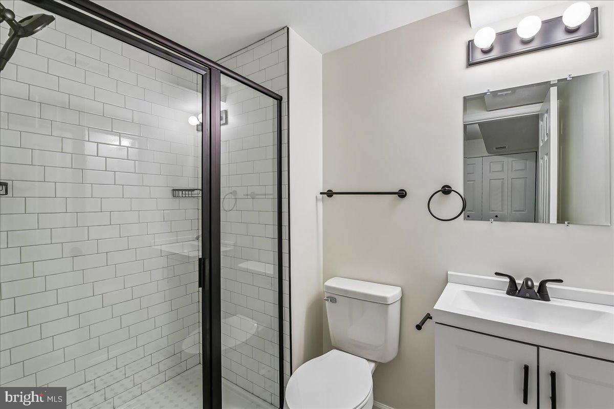 327 Walton Avenue Baltimore, MD 21225 - Photo 22 of 30