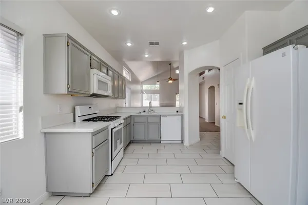 $2,500 | 1782 Tanner Circle, Henderson, NV 89012