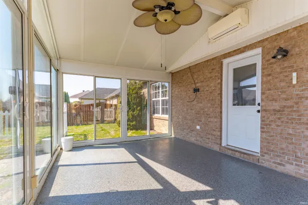 $325,000 | 6281 Bryanna Court, Newburgh, IN 47630