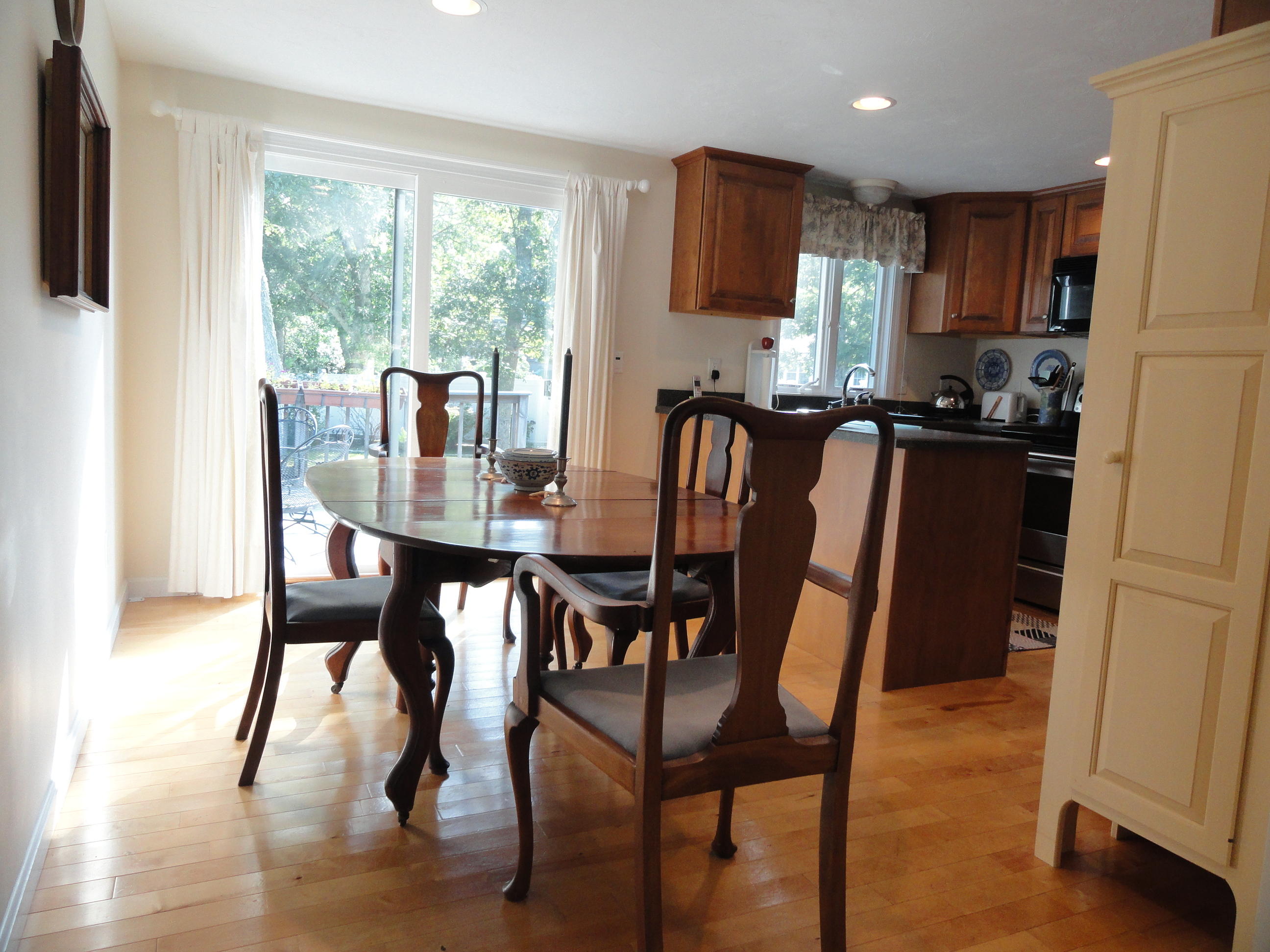 40 Buttonwood Road Harwich, MA 02645 - Photo 8 of 31 Dine2