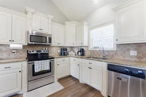 $264,500 | 6058 Ava Lane, Iowa, LA 70647