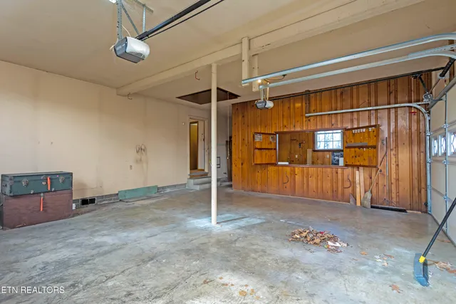 $480,000 | 197 Sadler Lane, Harriman, TN 37748